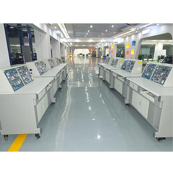 單片機(jī)創(chuàng)新技能開發(fā)實(shí)驗(yàn)臺(tái)(圖1) 單片機(jī)創(chuàng)新技能研發(fā)實(shí)驗(yàn)臺(tái),全車電子線路電器實(shí)驗(yàn)臺(tái)