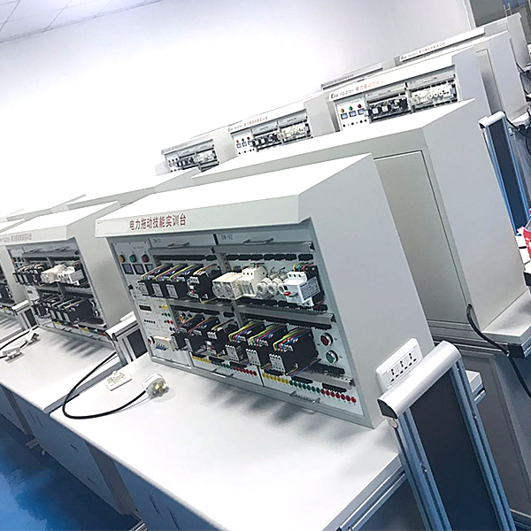 知識點亮未來,PLC實驗臺引領(lǐng)智能制造教育新時代(圖2) 知識點亮未來,PLC實驗臺引領(lǐng)智能制造教育新時代(圖2)